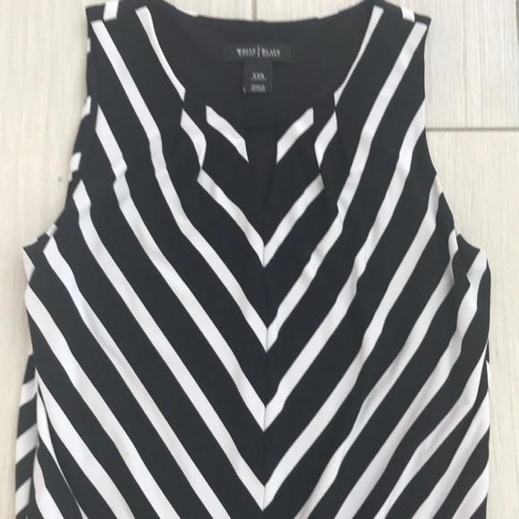 White and black dress - Picture 3 of 3